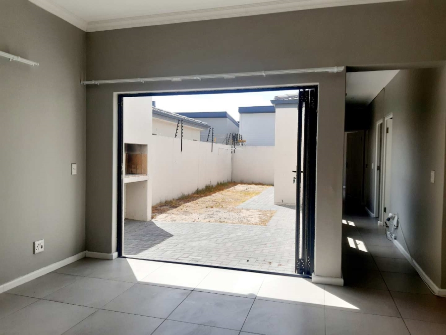 3 Bedroom Property for Sale in Parklands Western Cape